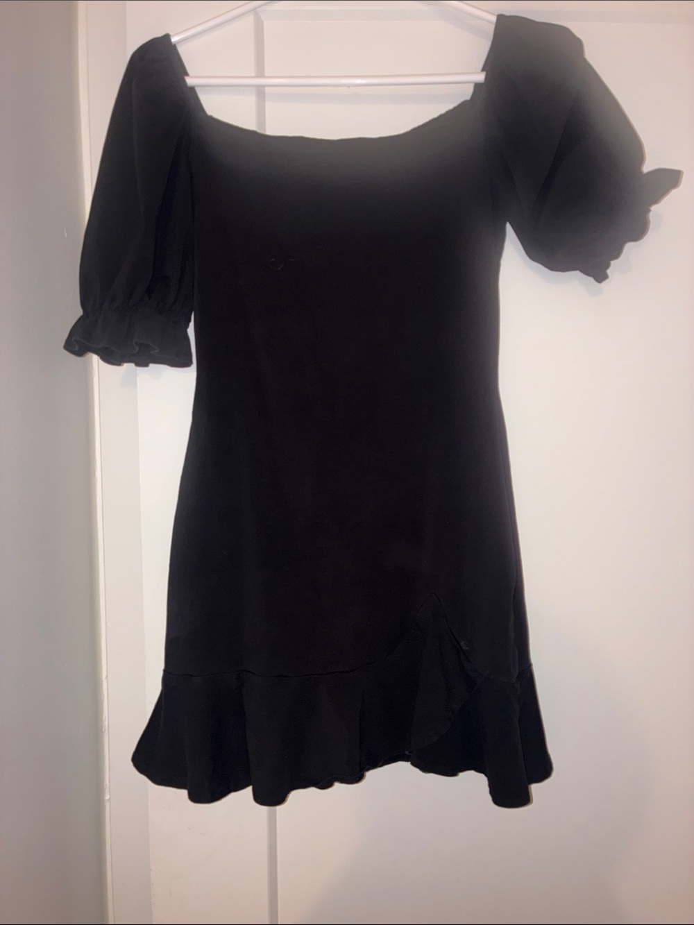 Princess Polly Size 2 Black Puff Sleeve Mini Dress